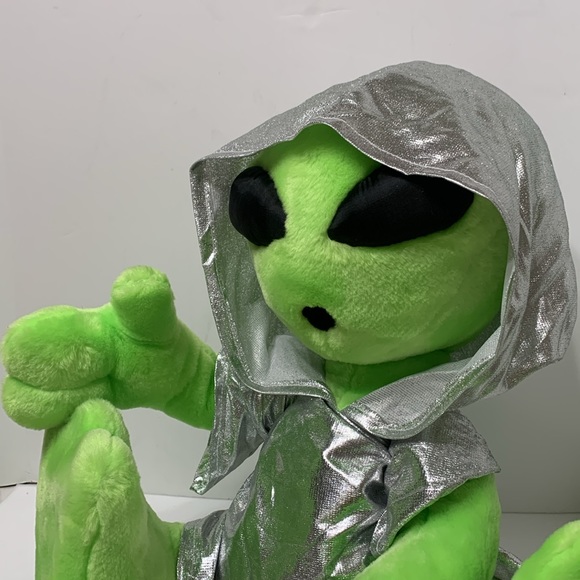 Green Alien rare Area 51 - Picture 14 of 15